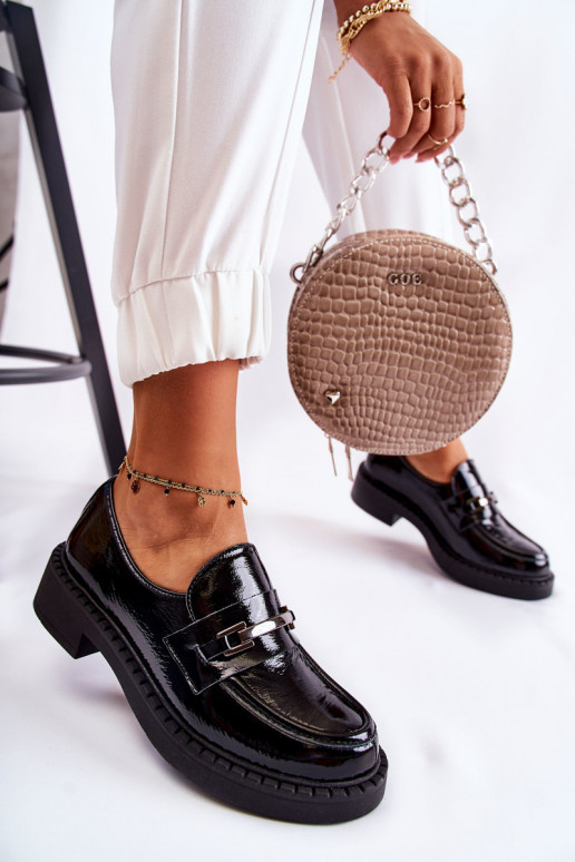 s lakovým efektom topánky So striebornou ozdobou čierna Lemar Hestill