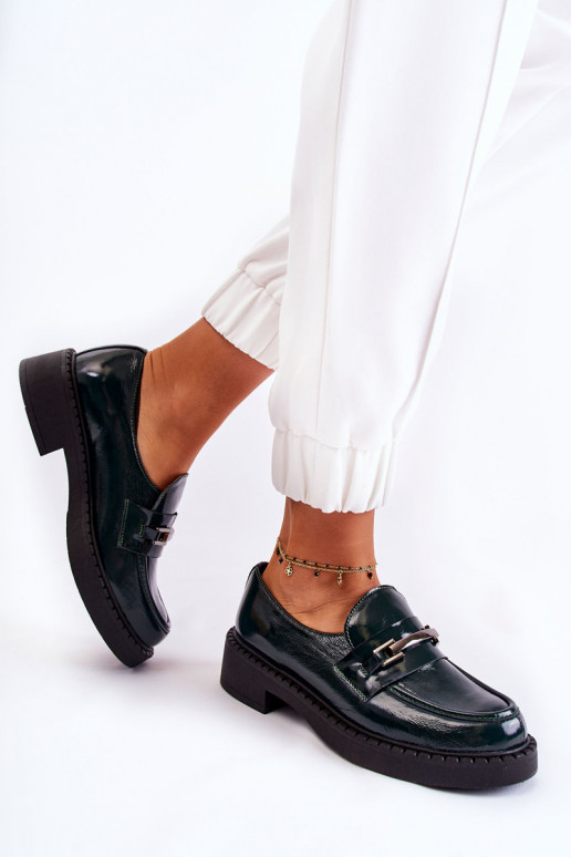 s lakovým efektom topánky So striebornou ozdobou zelená farba Lemar Hestill