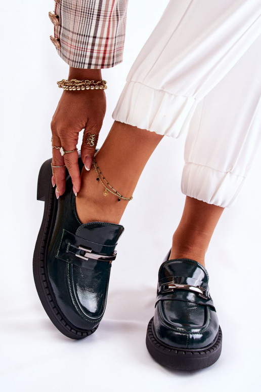 s lakovým efektom topánky So striebornou ozdobou zelená farba Lemar Hestill