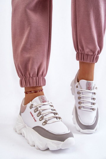 Dámske Tenisky model obuvi s platformou Cross Jeans KK2R4071C biela farba 2