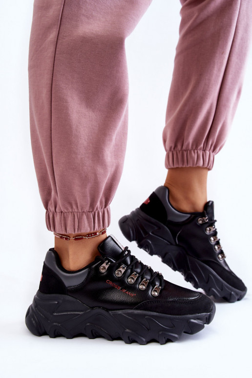 Dámske Tenisky model obuvi s platformou Cross Jeans KK2R4073C čierna Dámske Tenisky model obuvi s platformou Cross Jeans KK2R4073C čierna