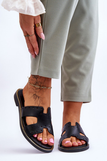 Zazoo 40326 Dámske Papuče S ozdobnými výrezmi čierna 2