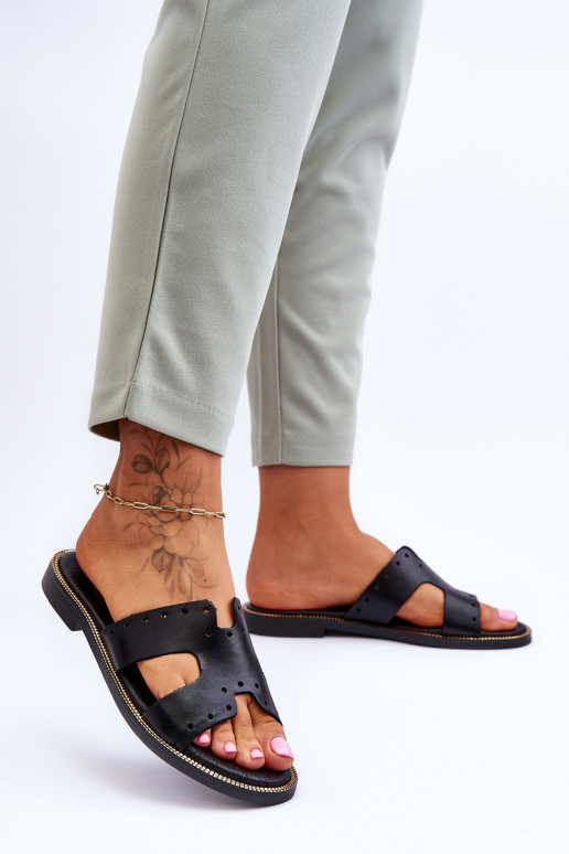 Zazoo 40326 Dámske Papuče S ozdobnými výrezmi čierna Zazoo 40326 Dámske Papuče S ozdobnými výrezmi čierna