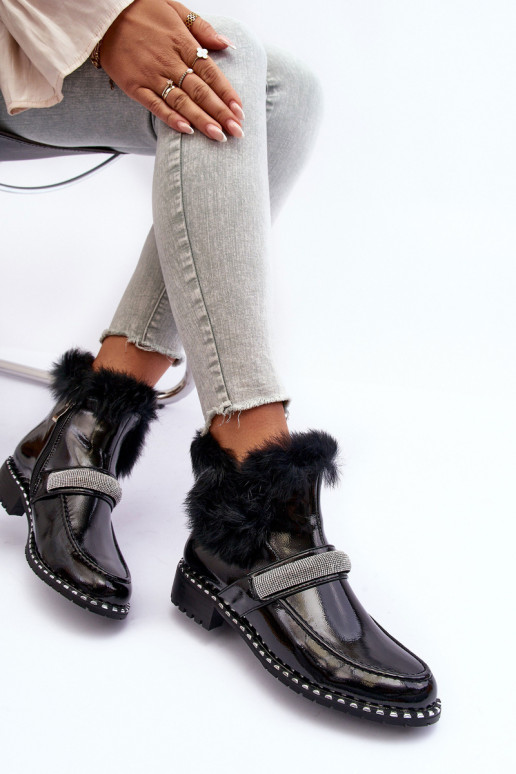 Nízka Čižmy s lakovým efektom s kožušinou A Dekorácia S.Barski MR870-74 čierna Nízka Čižmy s lakovým efektom s kožušinou A Dekorácia S.Barski MR870-74 čierna