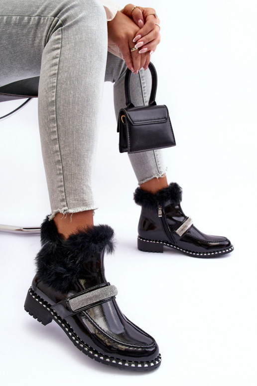 Nízka Čižmy s lakovým efektom s kožušinou A Dekorácia S.Barski MR870-74 čierna Nízka Čižmy s lakovým efektom s kožušinou A Dekorácia S.Barski MR870-74 čierna