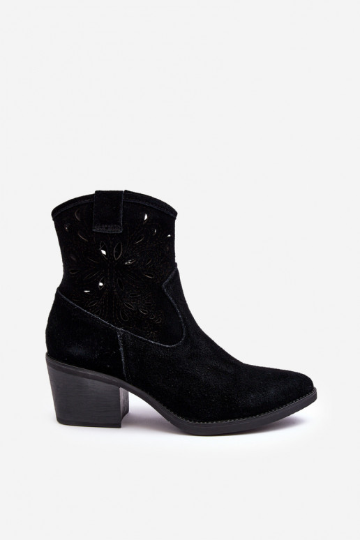 Semišové topánky kovbojský štýl s prvkami prelamovania D&A SN622-20 čierna Semišové topánky kovbojský štýl s prvkami prelamovania D&A SN622-20 čierna