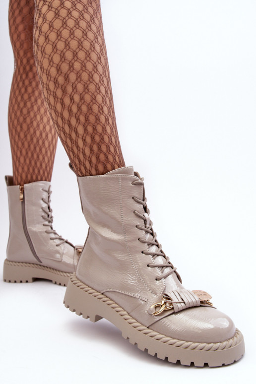 Dámske s lakovým efektom Pracovné členkové topánky s ozdobami D&A MR870-67 sivá Dámske s lakovým efektom Pracovné členkové topánky s ozdobami D&A MR870-67 sivá