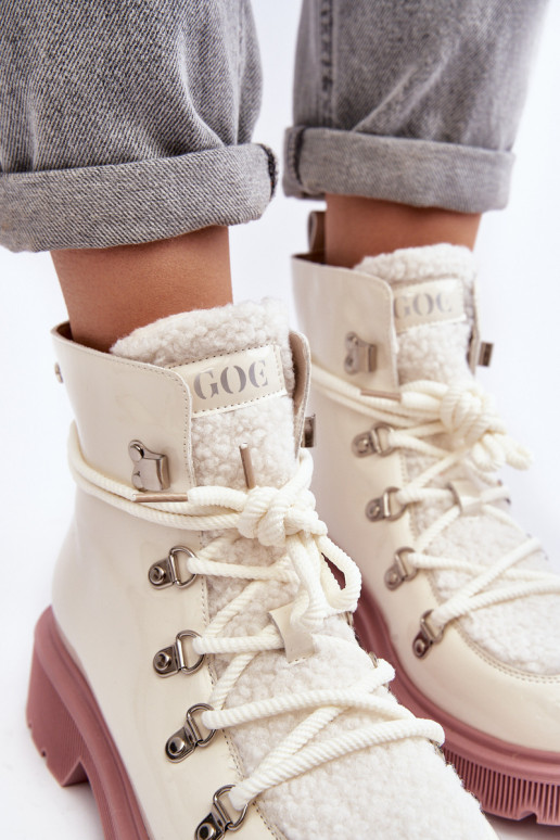 s lakovým efektom Kožené Čižmy topánky Dámske GOE MM2N4083 biela farba s lakovým efektom Kožené Čižmy topánky Dámske GOE MM2N4083 biela farba