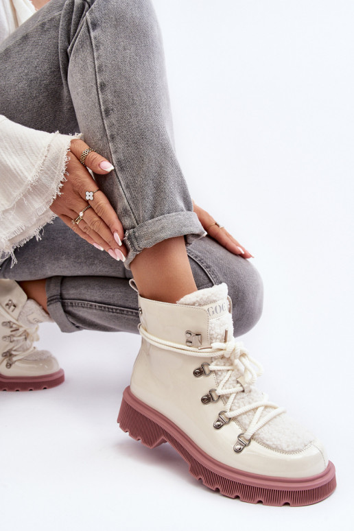 s lakovým efektom Kožené Čižmy topánky Dámske GOE MM2N4083 biela farba s lakovým efektom Kožené Čižmy topánky Dámske GOE MM2N4083 biela farba