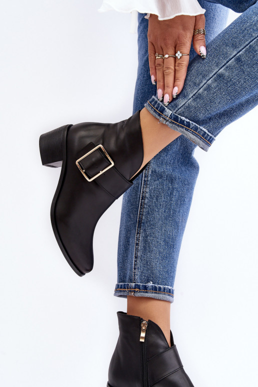 Kožené Dámske čižmy s nízkymi podpätkami s prackami čierna Liliane