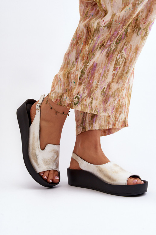 Zazoo 2893 Dámske sandále Kožené na Hustýj PodeszInie zlatej farby Przecierany