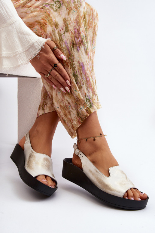 Zazoo 2893 Dámske sandále Kožené na Hustýj PodeszInie zlatej farby Przecierany