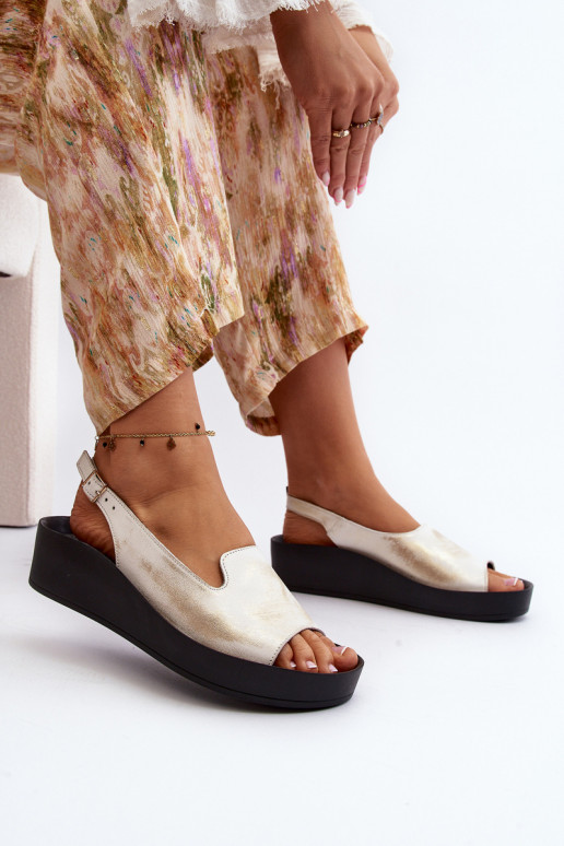 Zazoo 2893 Dámske sandále Kožené na Hustýj PodeszInie zlatej farby Przecierany