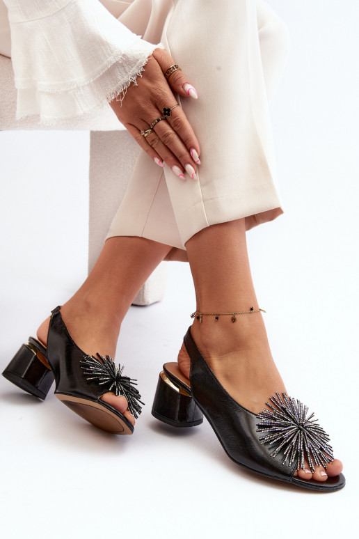 Dámske sandále s ozdobami Laura Messi 2719 čierna Dámske sandále s ozdobami Laura Messi 2719 čierna