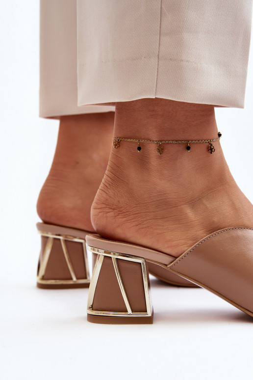 Elegantný štýl Dámske papuče s podpätkami Laura Messi 2771 béžová