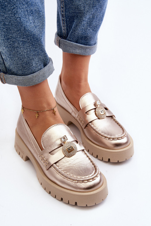 Kožené topánky Mokasíny s ozdobami CheBello 4291 zlatej farby Kožené topánky Mokasíny s ozdobami CheBello 4291 zlatej farby