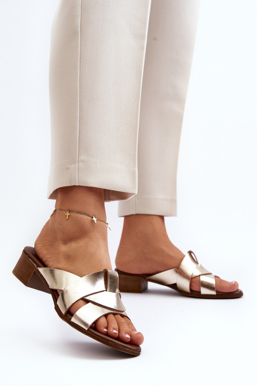 Zazoo 40236 Kožené papuče Dámske Zapnuté nízkom opätku zlatej farby