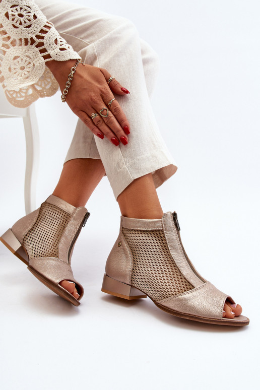 Kožené Dámske čižmy so širokými podpätkamiOdkrytymi Palcami Máciejka 06413-25 zlatej farby Kožené Dámske čižmy so širokými podpätkamiOdkrytymi Palcami Máciejka 06413-25 zlatej farby