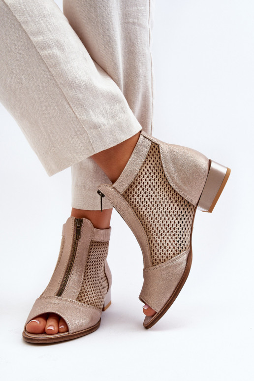 Kožené Dámske čižmy so širokými podpätkamiOdkrytymi Palcami Máciejka 06413-25 zlatej farby Kožené Dámske čižmy so širokými podpätkamiOdkrytymi Palcami Máciejka 06413-25 zlatej farby