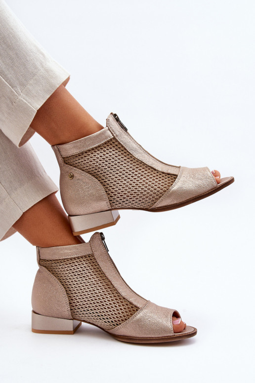 Kožené Dámske čižmy so širokými podpätkamiOdkrytymi Palcami Máciejka 06413-25 zlatej farby Kožené Dámske čižmy so širokými podpätkamiOdkrytymi Palcami Máciejka 06413-25 zlatej farby