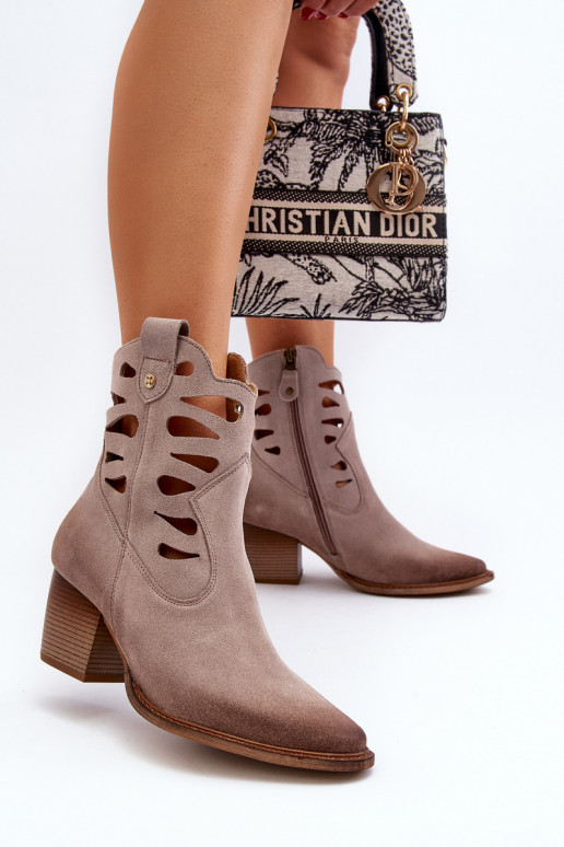 Kožené Čižmy S výrezmi Máciejka 06412-04 béžová Kožené Čižmy S výrezmi Máciejka 06412-04 béžová