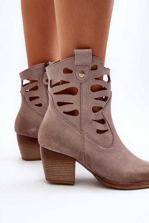 Kožené Čižmy S výrezmi Máciejka 06412-04 béžová Kožené Čižmy S výrezmi Máciejka 06412-04 béžová