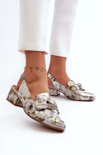 Dámske Dámske sandále Zapnuté nízkom opätku s kvetmi Máciejka N6539-38 zelená farba