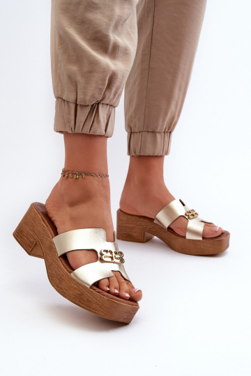 Zazoo 40412 Kožené Elegantný štýl Dámske papuče s ozdobami zlatej farby