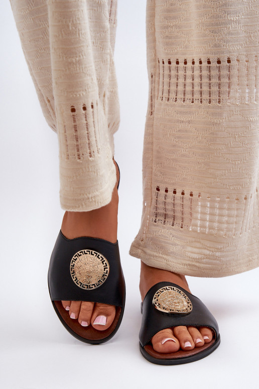 Zazoo 2938 Kožené papuče so širokými podpätkami s ozdobami čierna Zazoo 2938 Kožené papuče so širokými podpätkami s ozdobami čierna