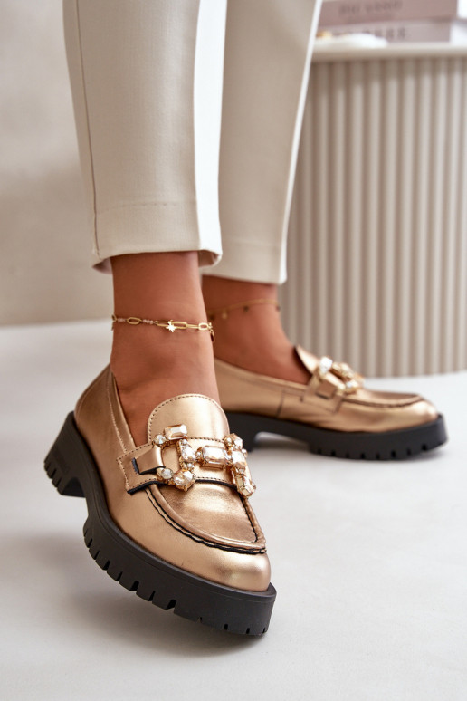 Dámske Kožené Mokasíny s ozdobami CheBello 4369 zlatej farby