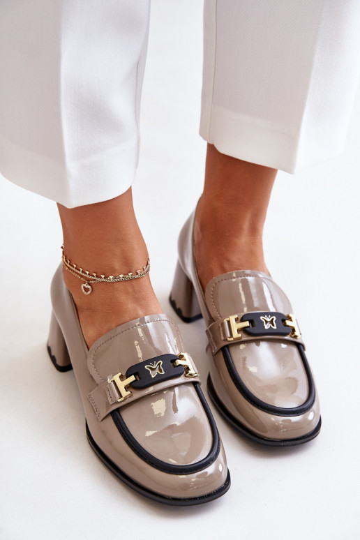 s lakovým efektom topánky Dámske s podpätkami s ozdobami Artiker 55C1054 béžová s lakovým efektom topánky Dámske s podpätkami s ozdobami Artiker 55C1054 béžová