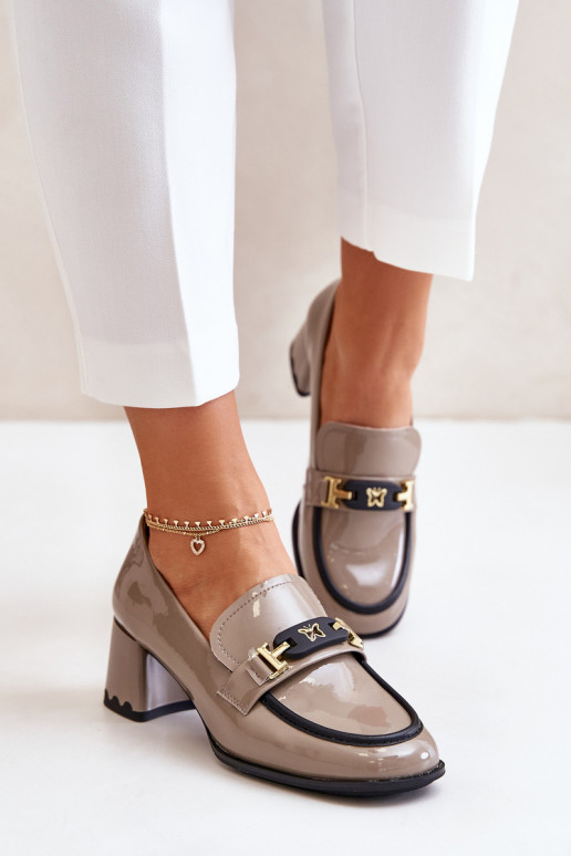 s lakovým efektom topánky Dámske s podpätkami s ozdobami Artiker 55C1054 béžová s lakovým efektom topánky Dámske s podpätkami s ozdobami Artiker 55C1054 béžová