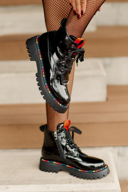 Kožené s lakovým efektom Pracovné členkové topánky Zapnuté Hrad čierna Anafra