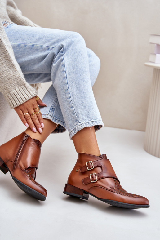 Kožené Čižmy Zapnuté nízkom opätku s prackami Máciejka 06696-02 Hnedá farba Kožené Čižmy Zapnuté nízkom opätku s prackami Máciejka 06696-02 Hnedá farba