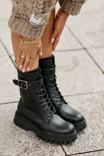 zahriať sa Pracovné členkové topánky s prackami Big Star OO274137 čierna 2