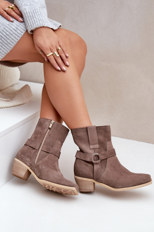 ČižmyZapnutéturalnego zo semišuu s podpätkami Zazoo 3444/2 Hnedá farba ČižmyZapnutéturalnego zo semišuu s podpätkami Zazoo 3444/2 Hnedá farba