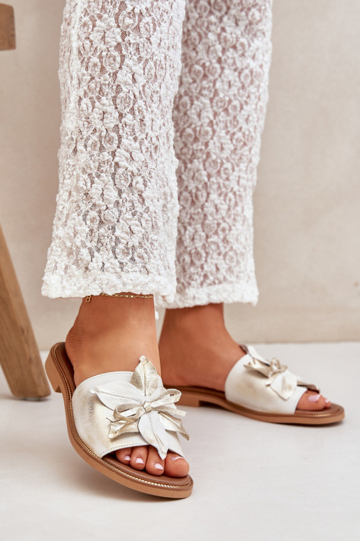 Papuče s ozdobami pravá koža Zazoo 3667 zlatej farby Przecierany Papuče s ozdobami pravá koža Zazoo 3667 zlatej farby Przecierany