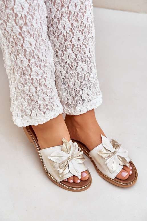 Papuče s ozdobami pravá koža Zazoo 3667 zlatej farby Przecierany Papuče s ozdobami pravá koža Zazoo 3667 zlatej farby Przecierany