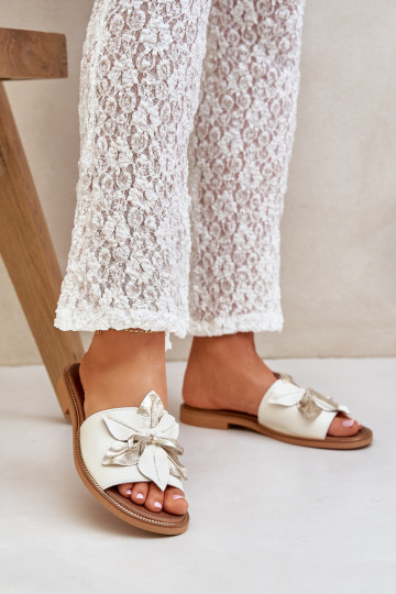 Papuče s ozdobami pravá koža Zazoo 3667 biela farba 2