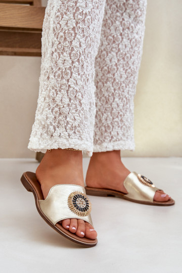 Kožené papuče s ozdobami so širokými podpätkami Zazoo 3047/O zlatej farby 2