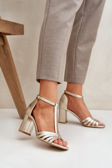 sandáleZapnutéturalnej Skóry s podpätkami Laura Messi 2766 2