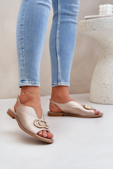 Dámske sandále so širokými podpätkami s ozdobami Laura Messi 2865 zlatej farby 2