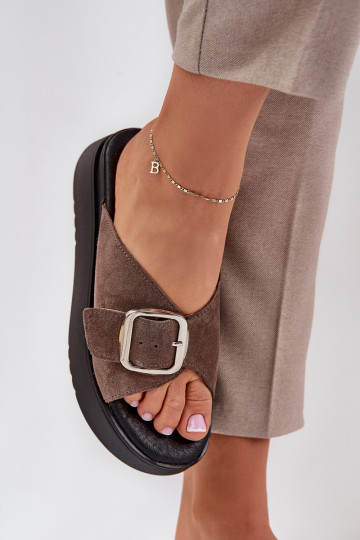 Dámske semišové papuče s prackami s platformou Zazoo 3019 Hnedá farba