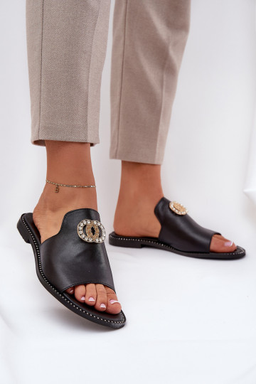 Elegantný štýl Kožené papuče Dámske s ozdobami Zazoo 3008 čierna 2