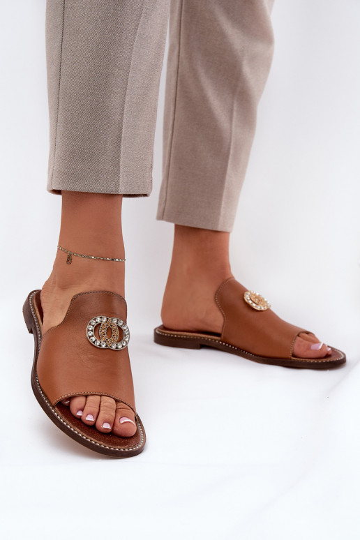 Elegantný štýl Kožené papuče Dámske s ozdobami Zazoo 3008 Hnedá farba