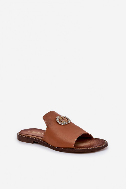 Elegantný štýl Kožené papuče Dámske s ozdobami Zazoo 3008 Hnedá farba