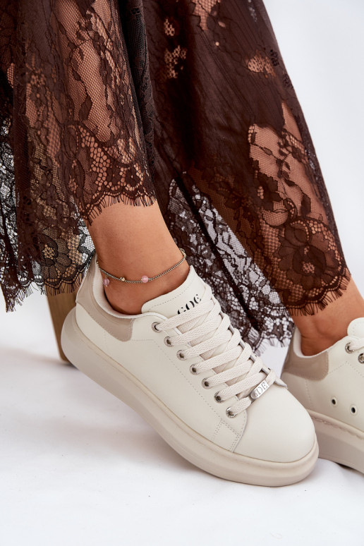 Kožené Tenisky model obuvi Dámske s platformou GOE RR2N4004 béžová Kožené Tenisky model obuvi Dámske s platformou GOE RR2N4004 béžová