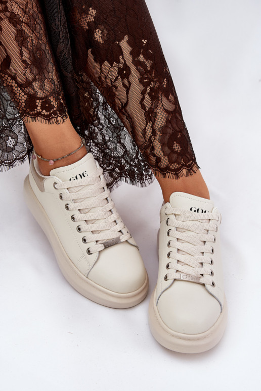 Kožené Tenisky model obuvi Dámske s platformou GOE RR2N4004 béžová Kožené Tenisky model obuvi Dámske s platformou GOE RR2N4004 béžová
