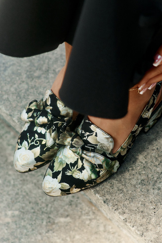 Kožené Topánky s kvetmi so stuhami N6539-44 čierna Kožené Topánky s kvetmi so stuhami N6539-44 čierna