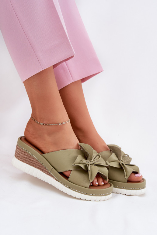 Kožené papuče Dámske Zapnuté INedge S Ornatem Kvet Artiker 52C0503 zelená farba Kožené papuče Dámske Zapnuté INedge S Ornatem Kvet Artiker 52C0503 zelená farba